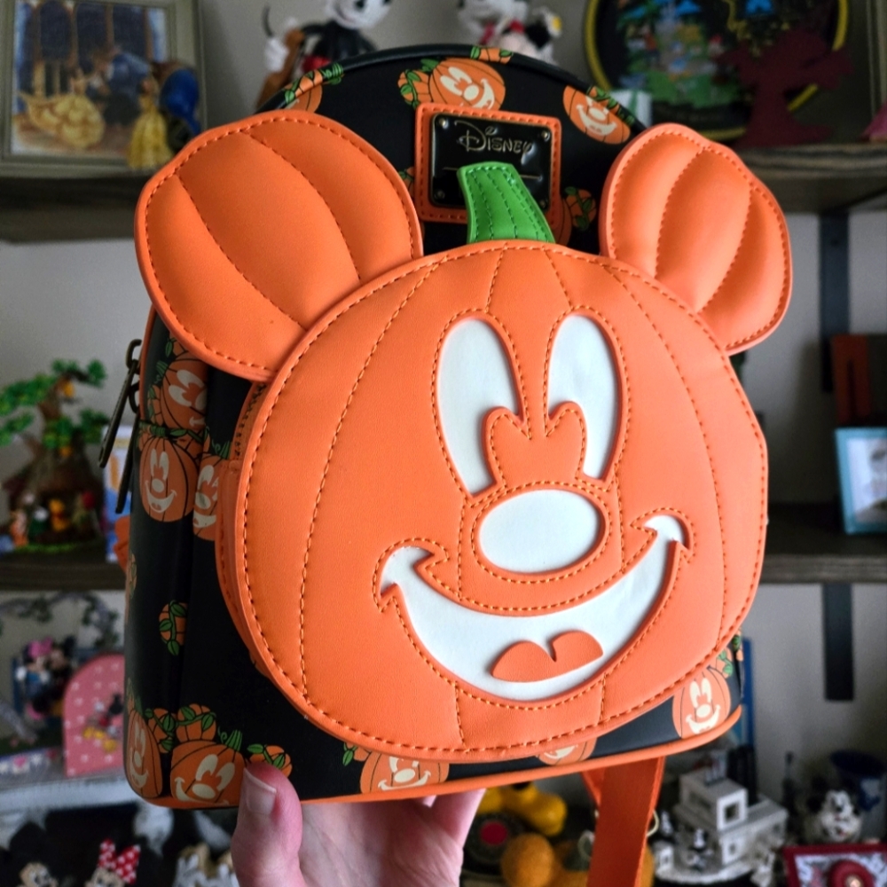 Pumpkin Mickey Loungefly.